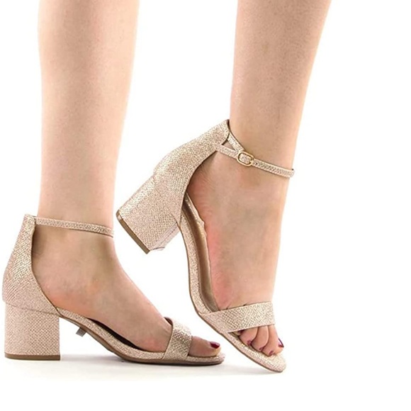 Champagne heels - Picture 1 of 4